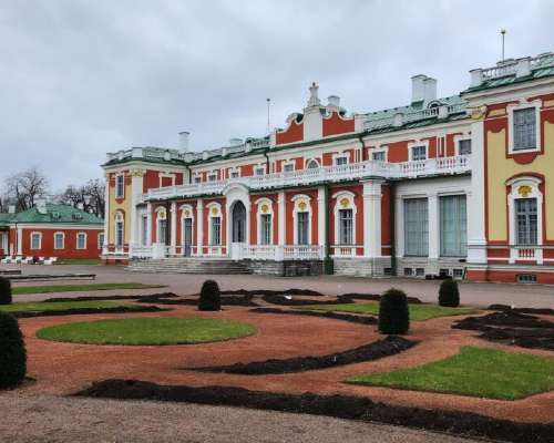 Kadriorgin palatsi ja puisto Tallinnassa