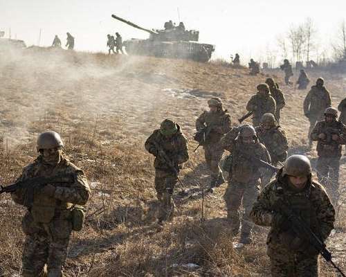 #Ukraina valtaa alueiltaan säälimättä #Venäjä...