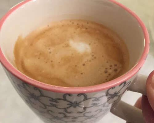 Cappuccinolla päivä vauhtiin