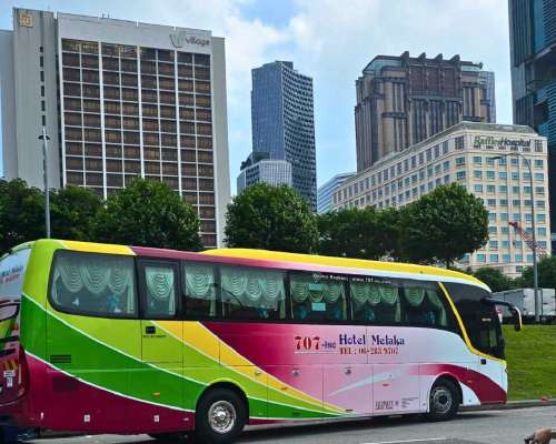 Bussilla Singaporesta Malesian Malakkaan