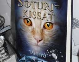 Erin Hunter - Tähtiyö