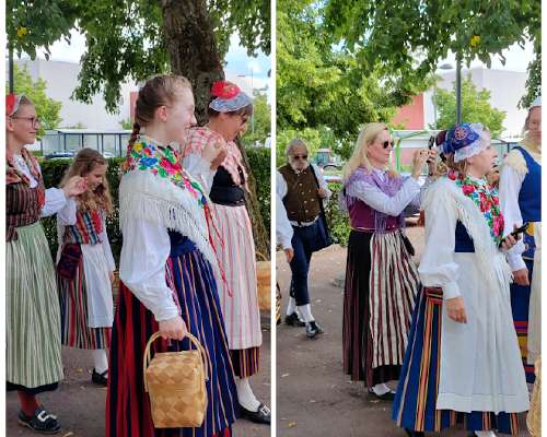 Kansallispukuja katsomassa