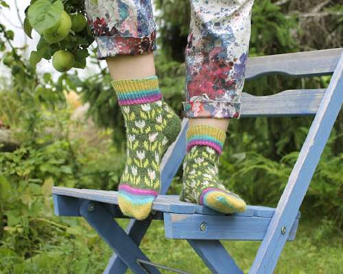 Tulppaanitöppöset / Tulip socks