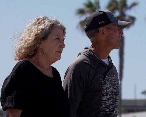 Parents of surfers killed in Mexico give emot...