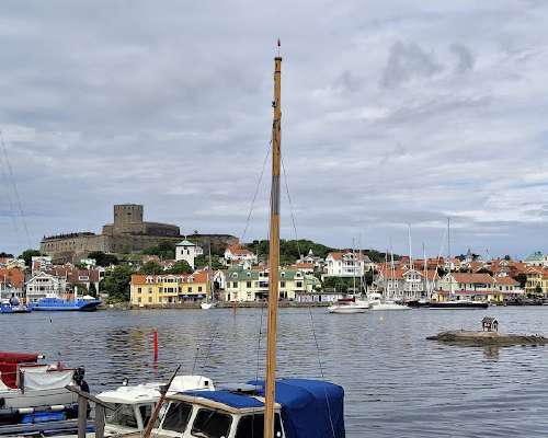 Marstrand, autoton saari Ruotsin länsiranniko...