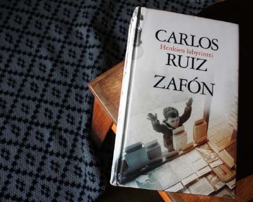 Carlos Ruiz Zafón: Henkien labyrintti