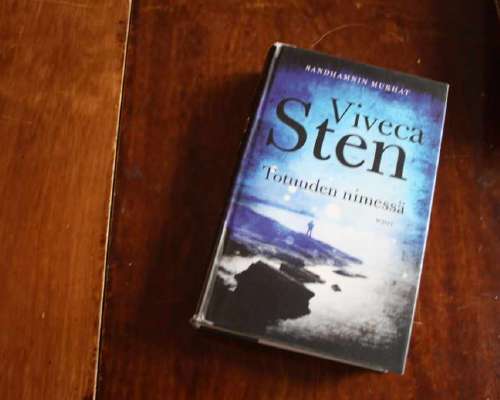 Viveca Sten: Totuuden nimessä