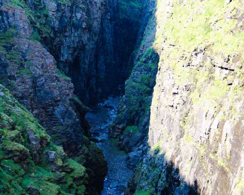 Gorsabrualla Pohjois-Euroopan syvimmän kanjon...