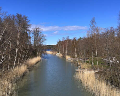 Nauvon Hiidenkivikallio eli Jetukastberget